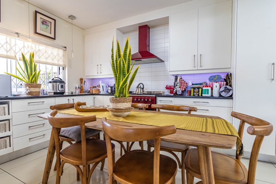 3 Bedroom Property for Sale in Yzerfontein Western Cape